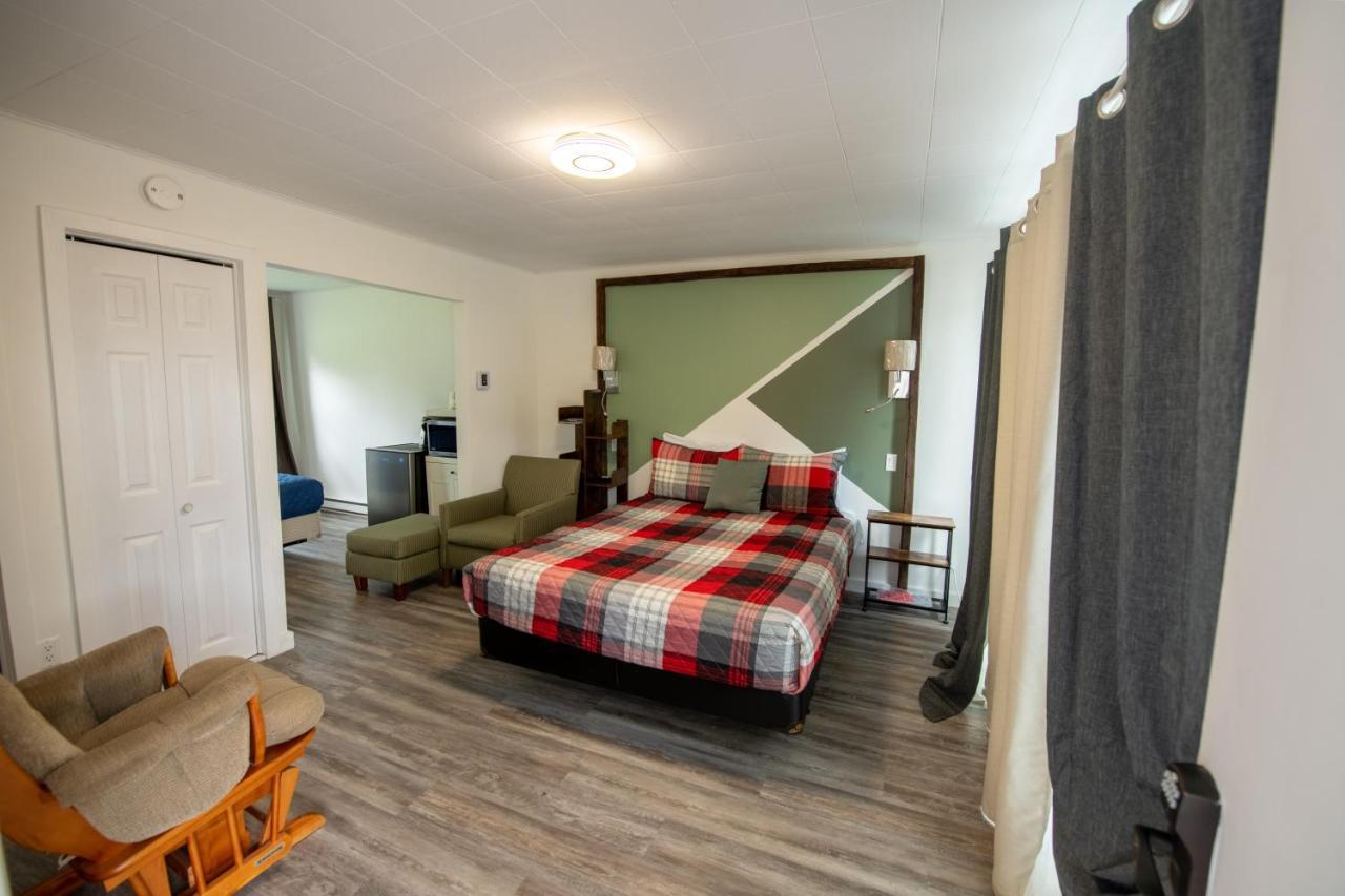 Motel Fleur De Lys Magog Zewnętrze zdjęcie