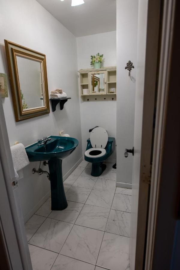 Motel Fleur De Lys Magog Zewnętrze zdjęcie