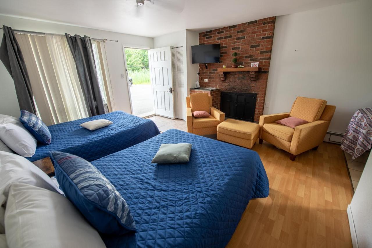 Motel Fleur De Lys Magog Zewnętrze zdjęcie