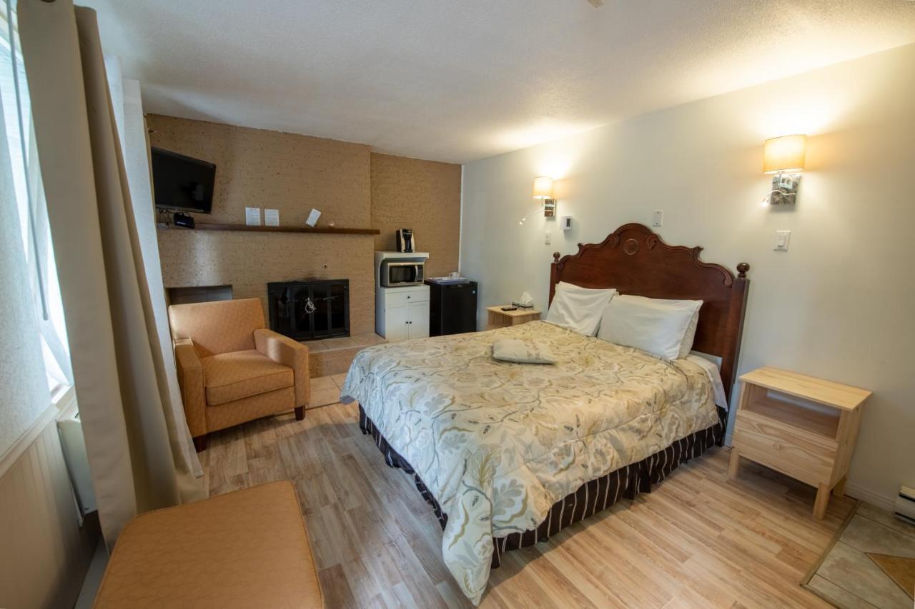 Motel Fleur De Lys Magog Zewnętrze zdjęcie