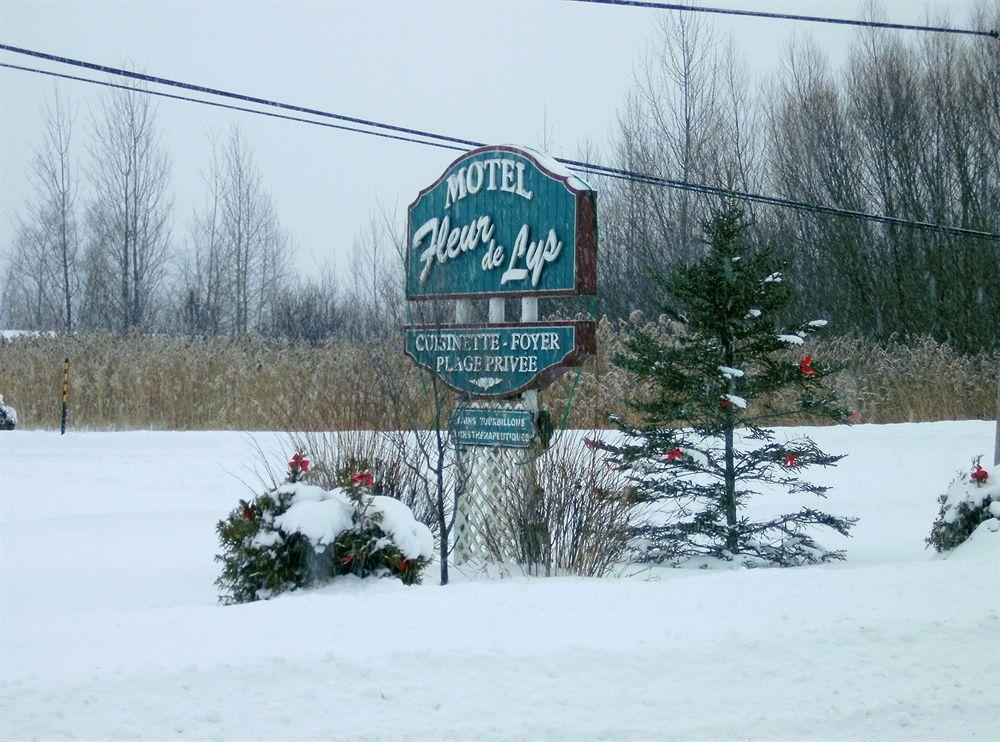 Motel Fleur De Lys Magog Zewnętrze zdjęcie