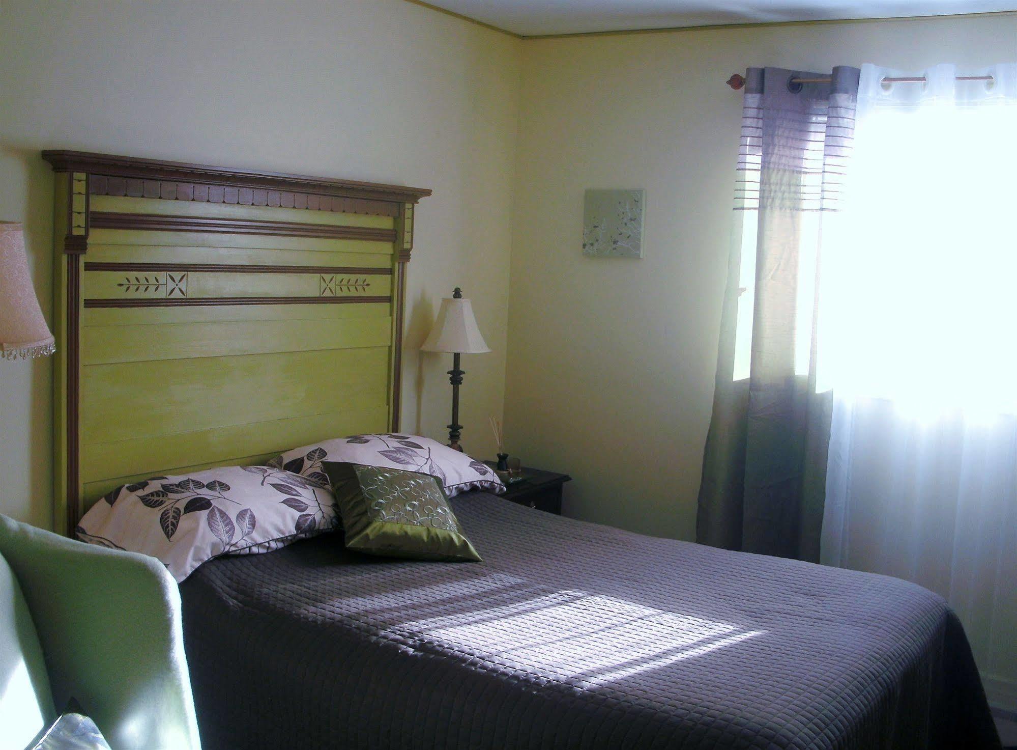 Motel Fleur De Lys Magog Zewnętrze zdjęcie