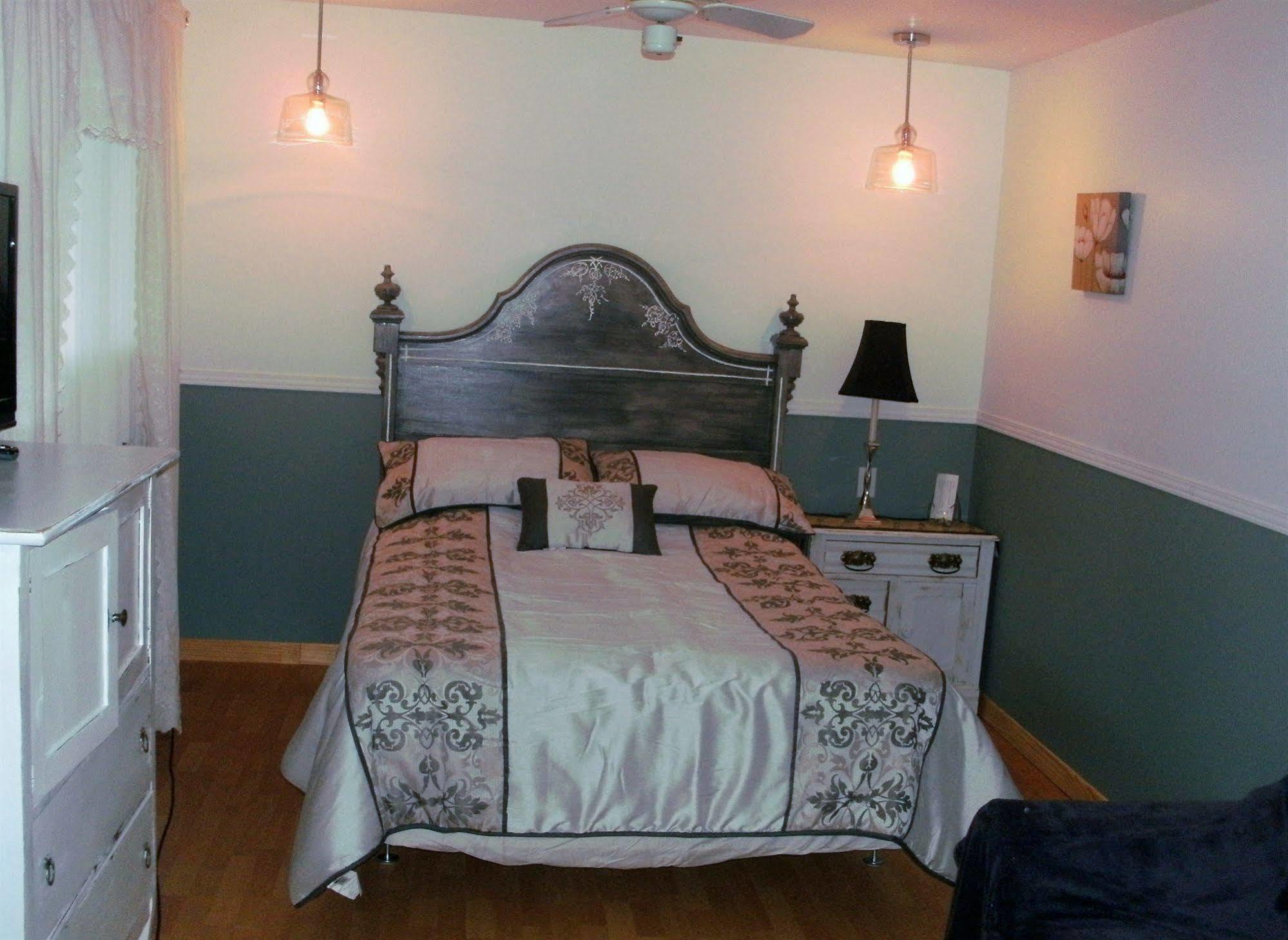 Motel Fleur De Lys Magog Zewnętrze zdjęcie